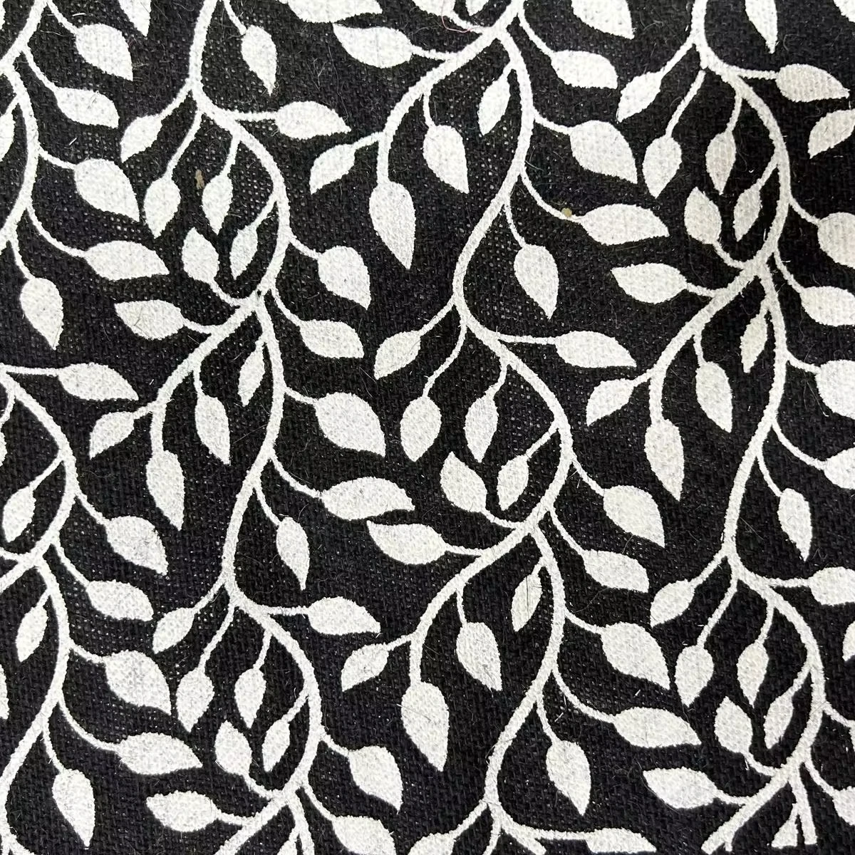 Black Jute Fabric Woven Knitted Eco-Friendly Laminated Print for Making Jute Bags and Handicrafts Items