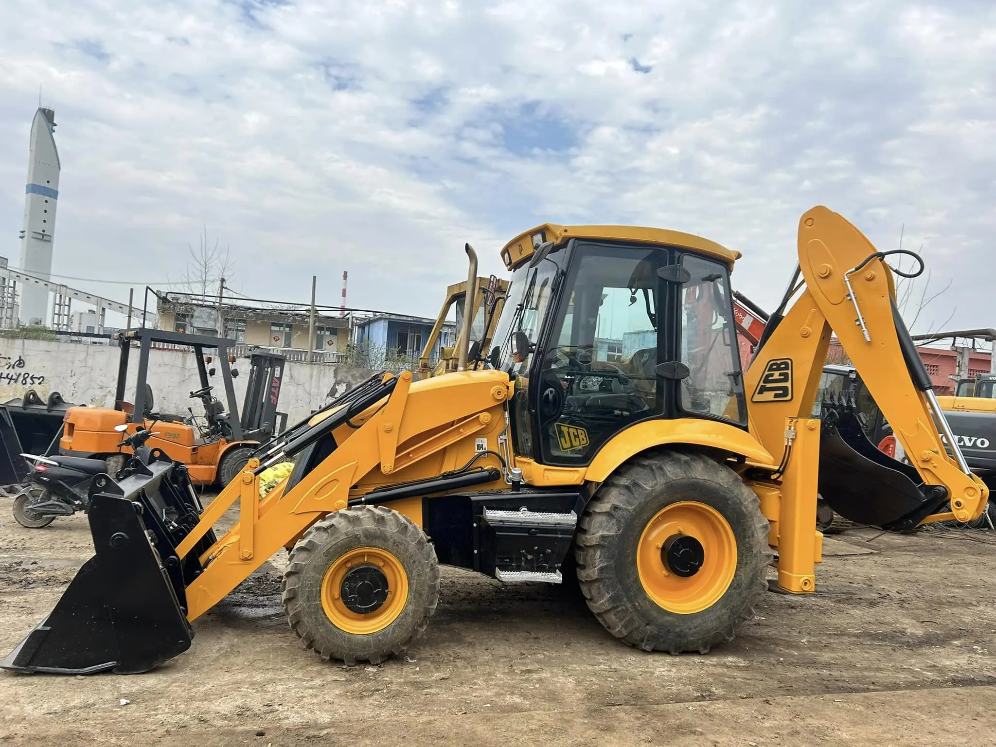 Construction Machinery 4WD JCB 4CX 2 Ton Backhoe Loader Japan Made 4x4 Wheel Drive JCB 3CX Front Wheel Loader
