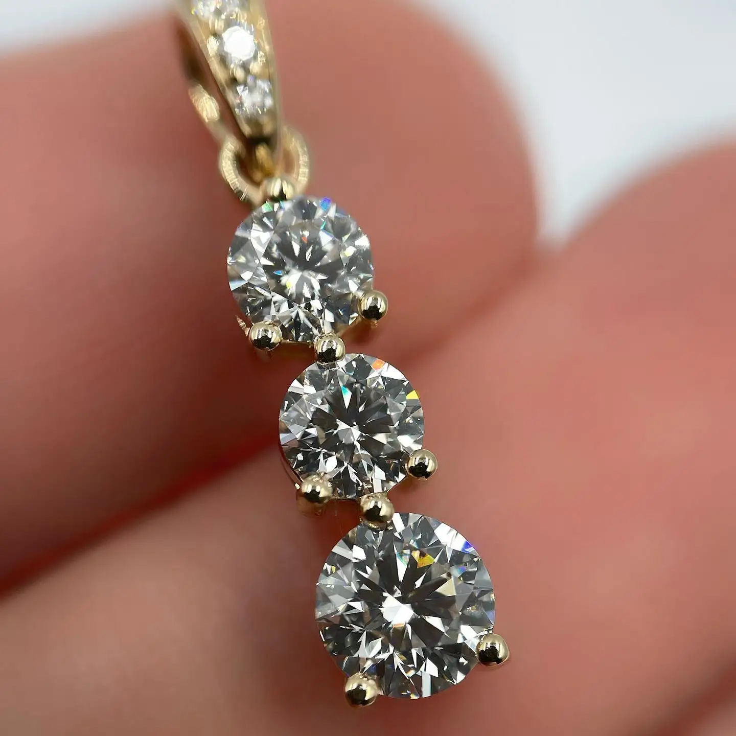 Three Stone Lab Grown Diamond Pendant CVD Diamond Pendant For Woman 1.0 Ctw Round Cut Lab Created Bridle Pendant 14k Yellow Gold