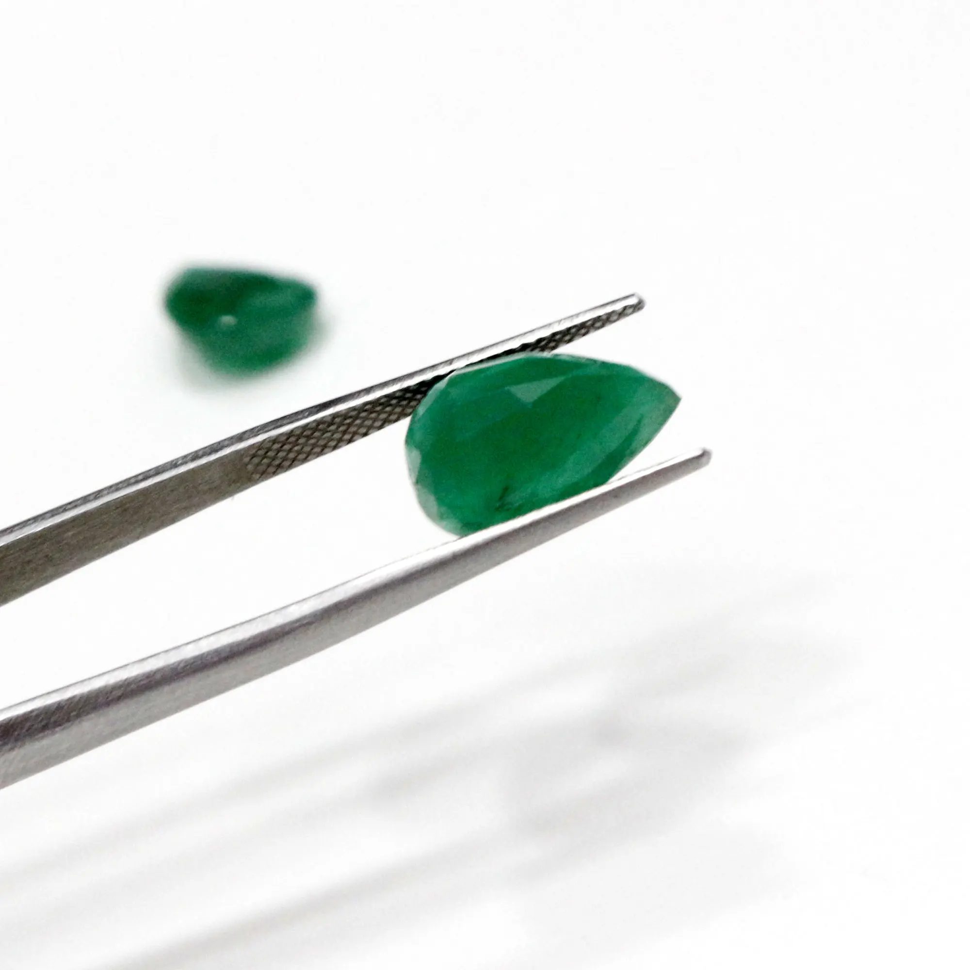 Сертифицированная Высококачественная пара 8 44 карат натуральный чистый зеленый замбийский Изумрудный Ограненный груша 13*9 мм свободный драгоценный камень для ювелирных украшений