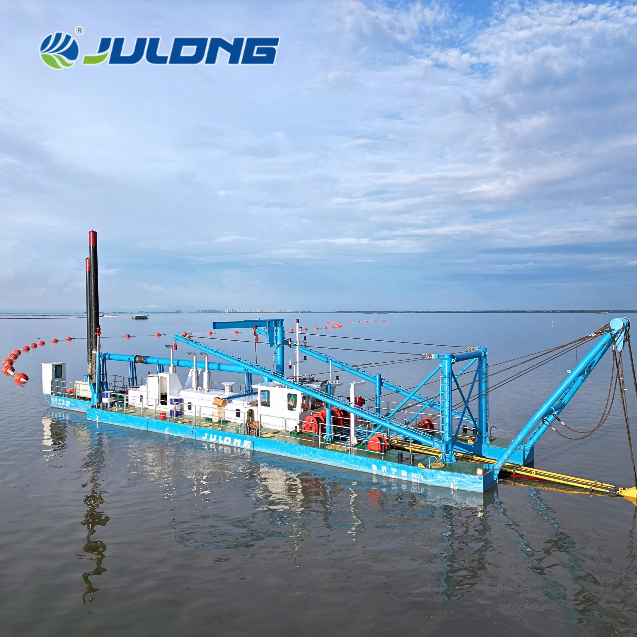 Best Selling SandingEquipment Dredger  with  New Diesel-Powered Engine Gearbox