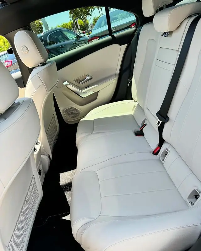 2022 2023 2024 Merce des Benz A220
