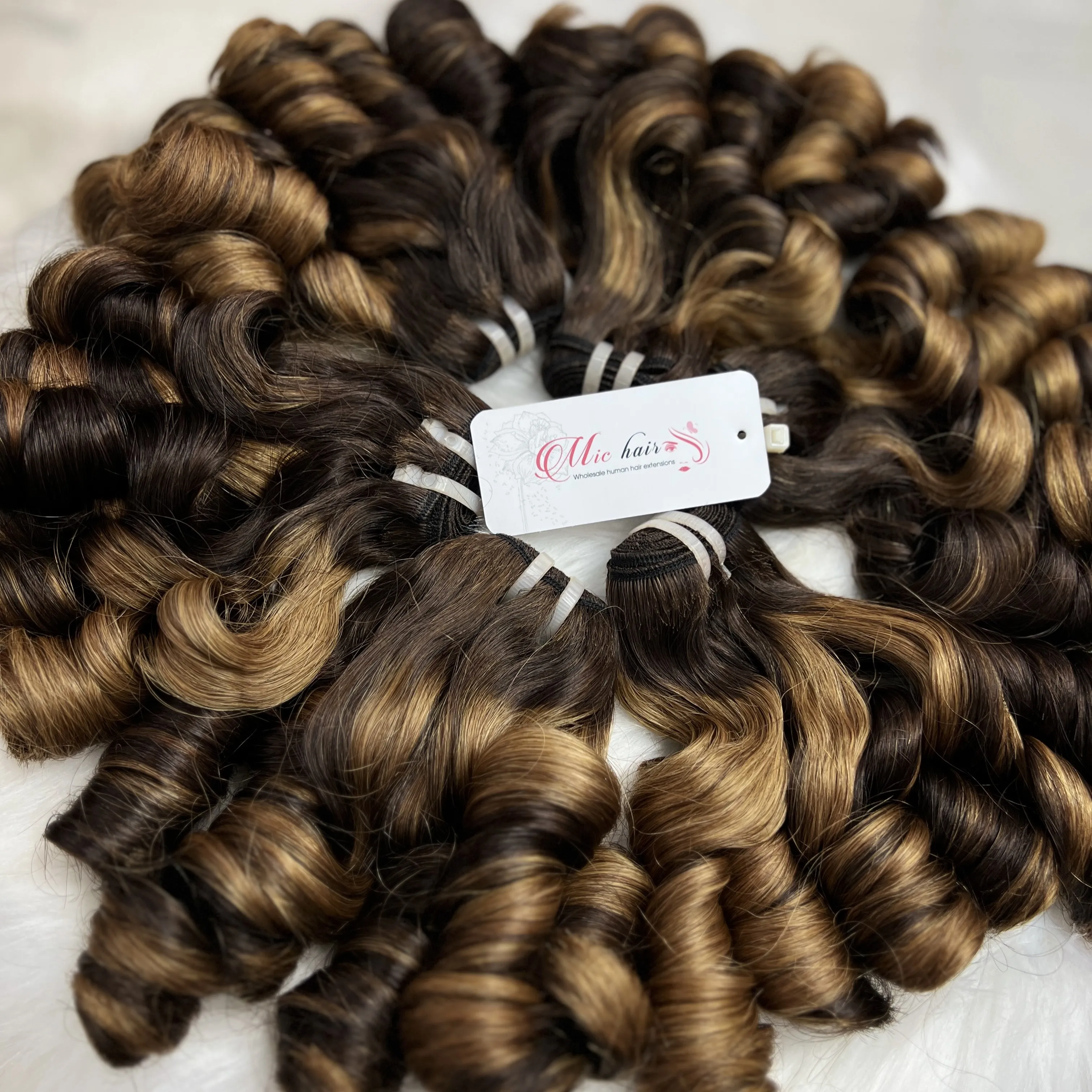 High Quality Short Bouncy Curly Hair Weave Multicolor Vietnamese Human Hair Extensions Vendor