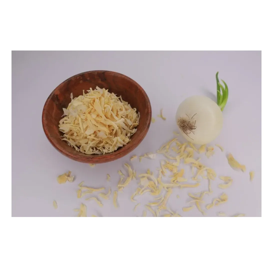 Distributors Of Dehydrated White Onion Flakes In 1 Kg Packaging With Best Price From India