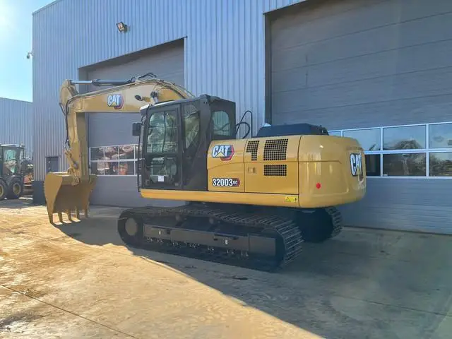 Дешевый экскаватор Caterpillar 320D3 для продажи
