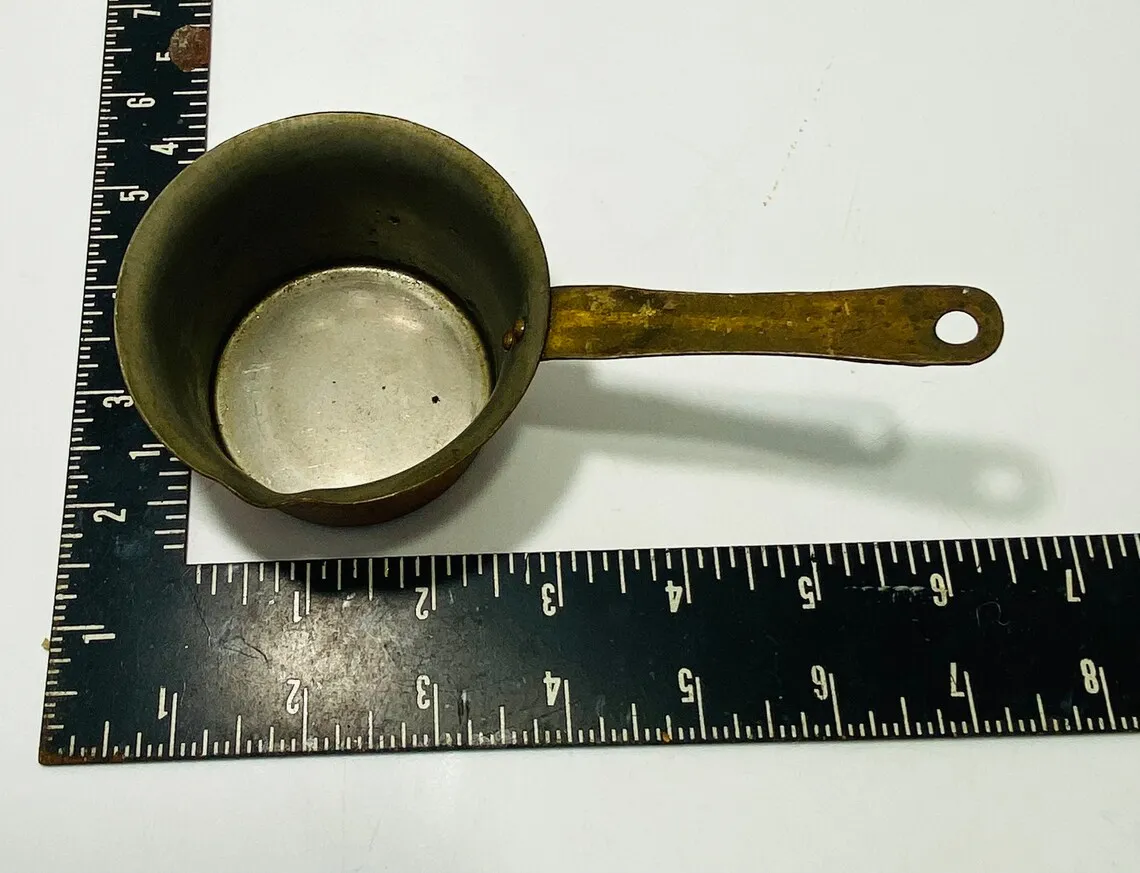 Measuring cup set elegant classy copper for cooking and baking for home kitchen tools different sizes measuring cup and spoon