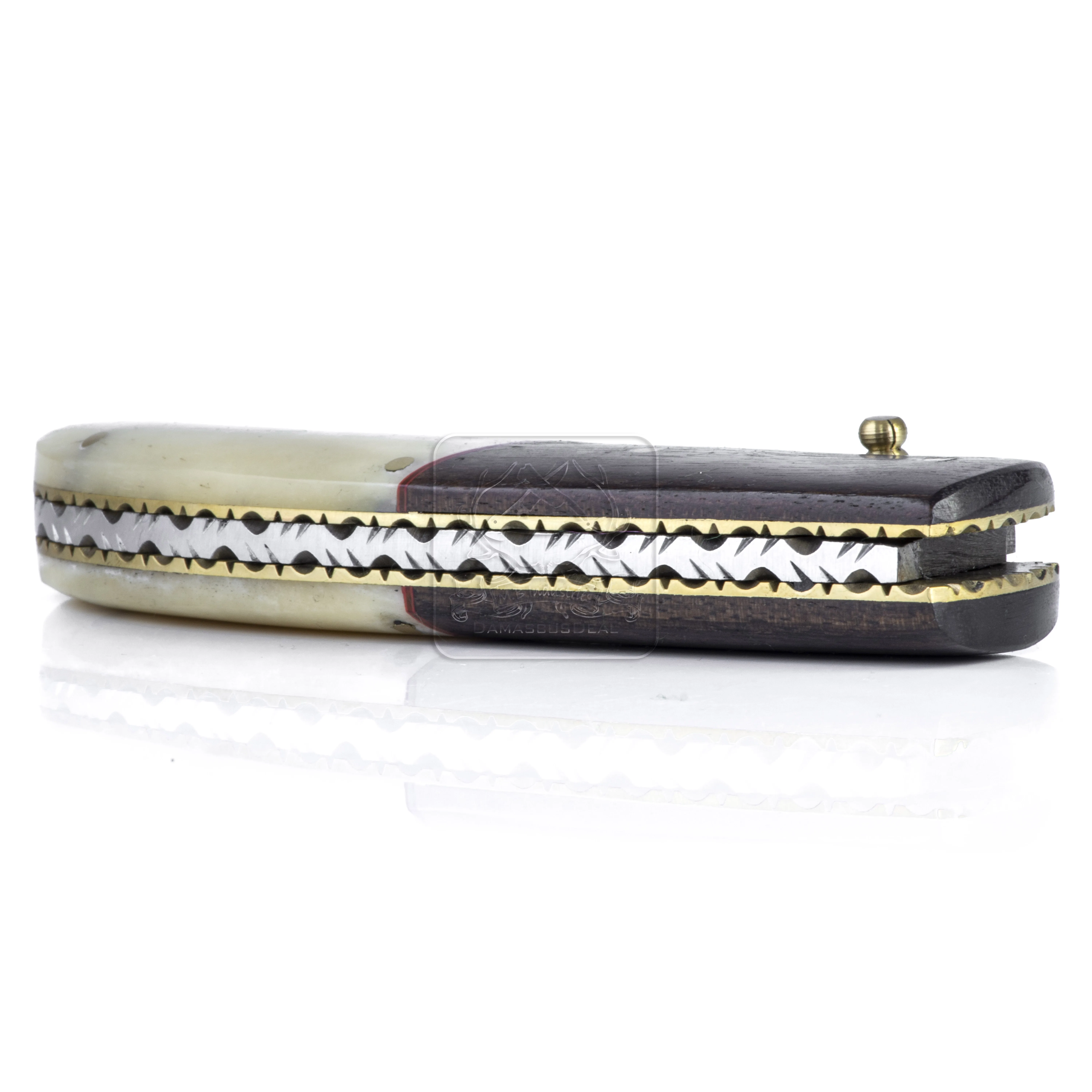 Damascus Steel Folding Knife DD-FK-672 Walnut Wood Pocket Knife Outdoor Survival Hunting Knife Multi Tool Bushcraft Camping