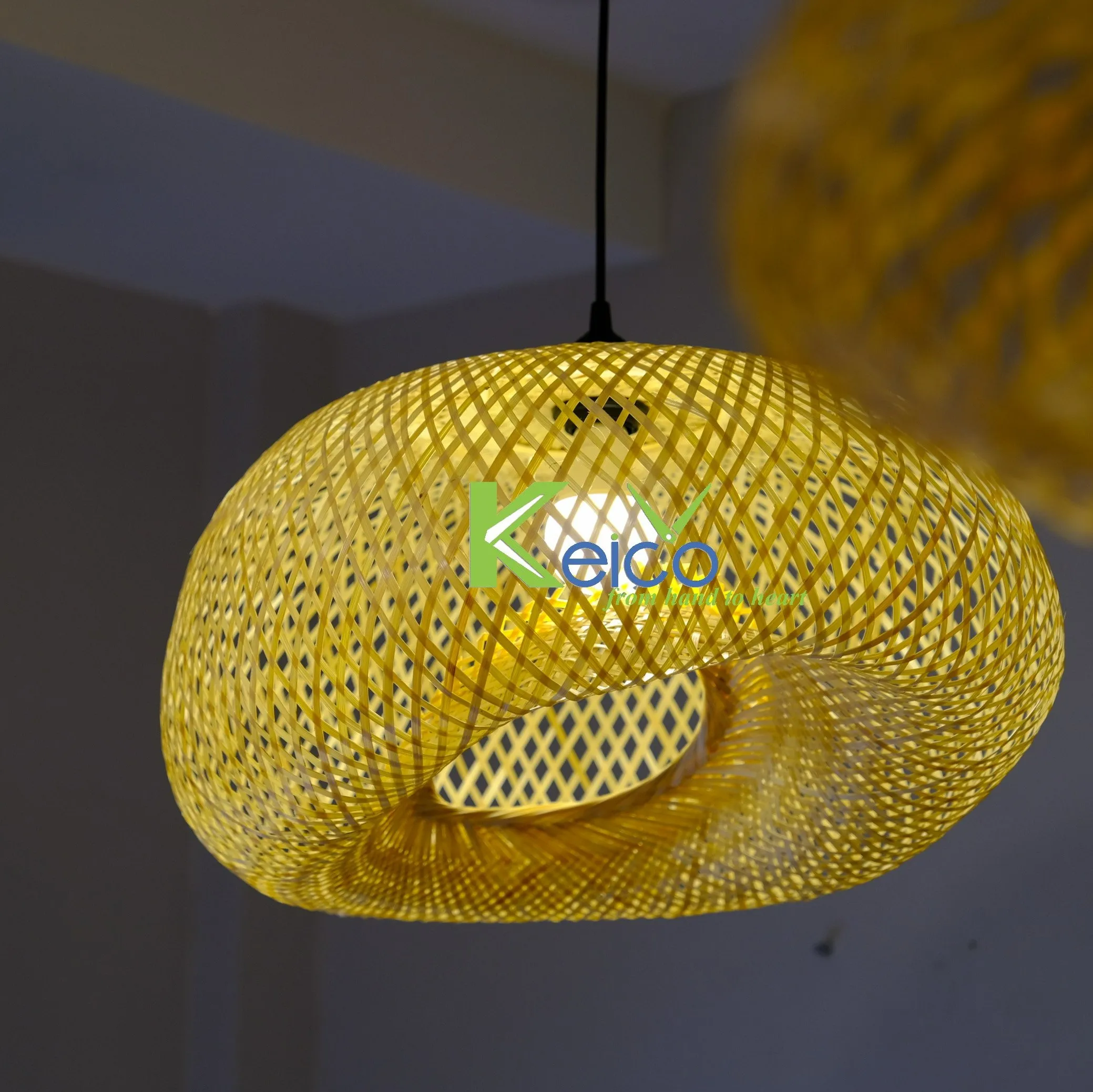 Бамбуковый абажур ручной работы хорошее качество хорошая цена и сделано во Вьетнаме от Keico