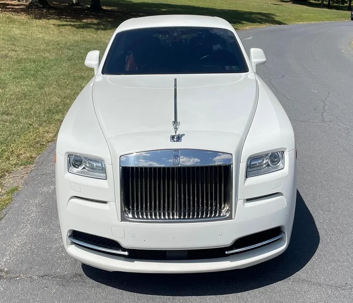 2015 Roolls-Roycce Wraith электрическая автоматическая коробка передач кожаные сиденья темные Внутренние шины R18 панорамный люк на крыше из алюминиевого сплава