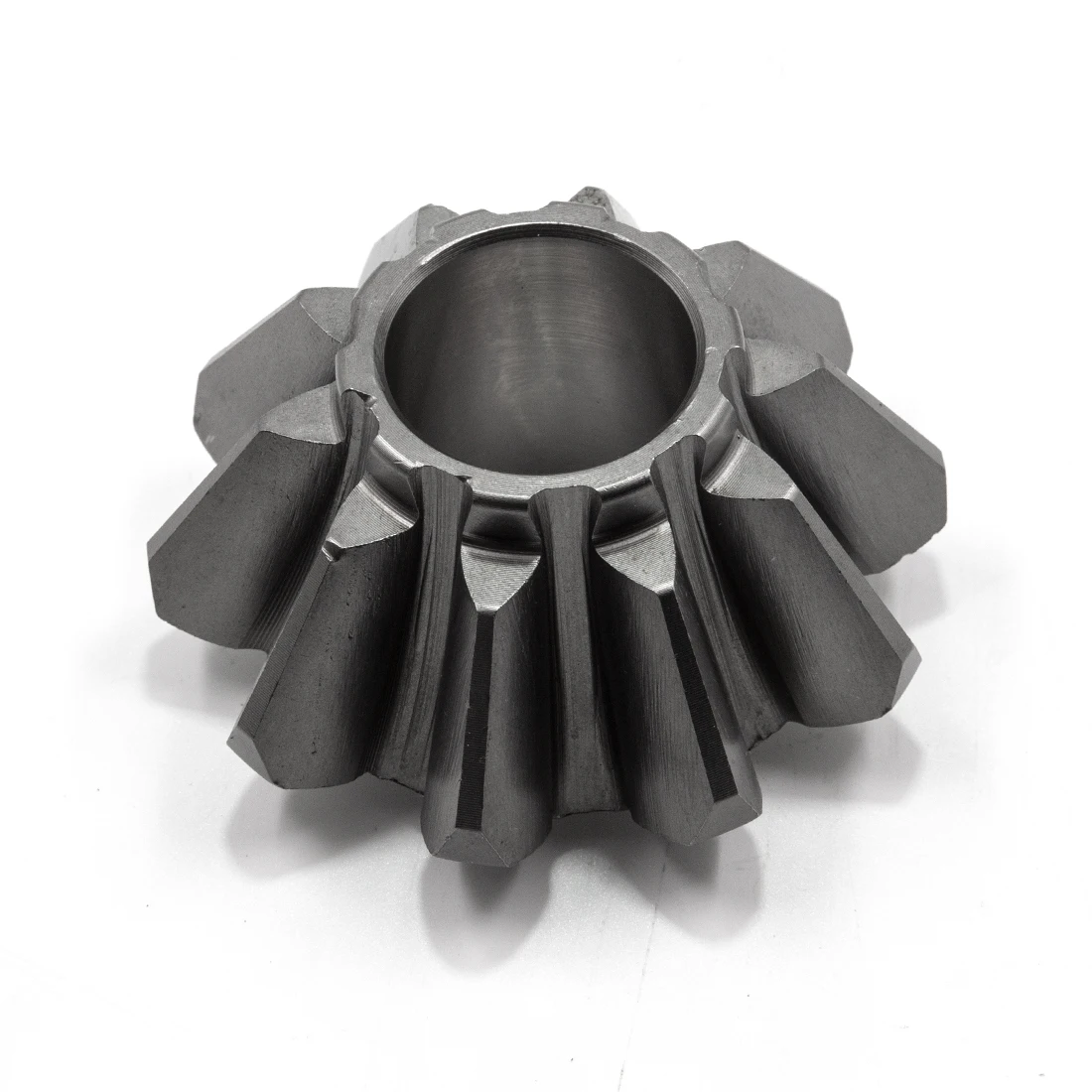 Differential and transmission gear set spare parts manufacturing for trucks with high quality oem number 81351080078