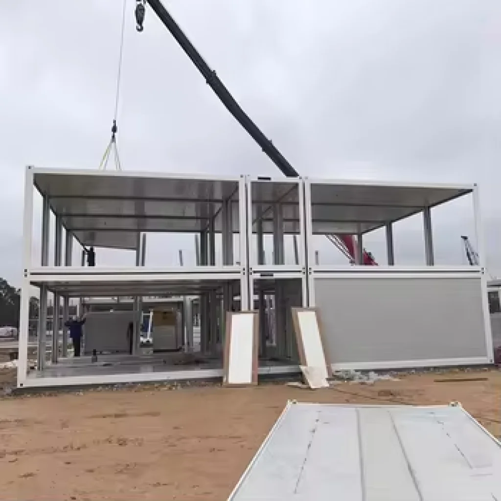 New Design Modular Premade Container House Malaysia Market Prefab House With Low Price For Store Hotel Engineering Hospital