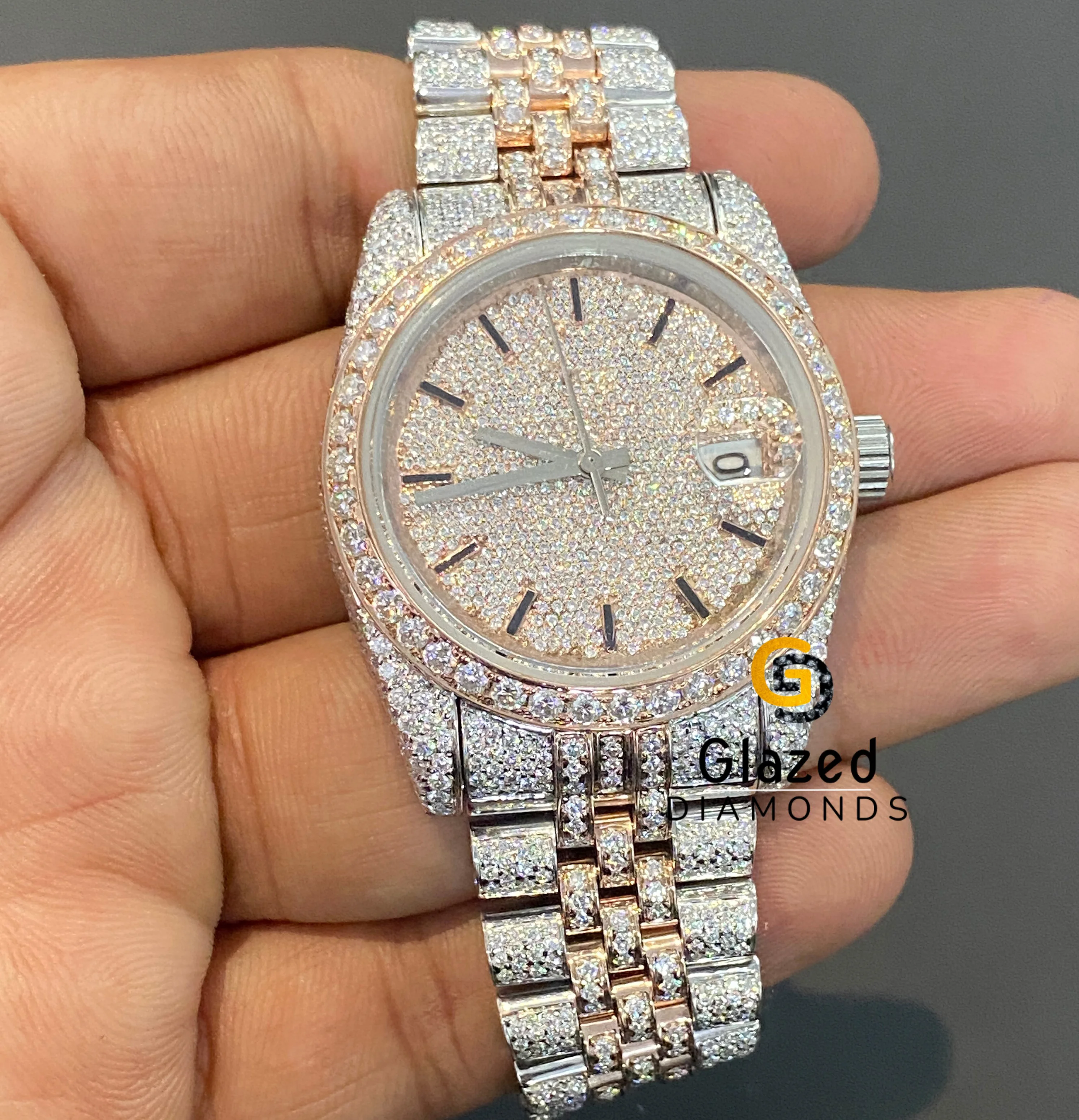 Sparkling Elegance Stainless Steel Moissanite Round Cut Diamond Wrist Watch For Men With Enhanced Vvs Clarity Wore Anywhere