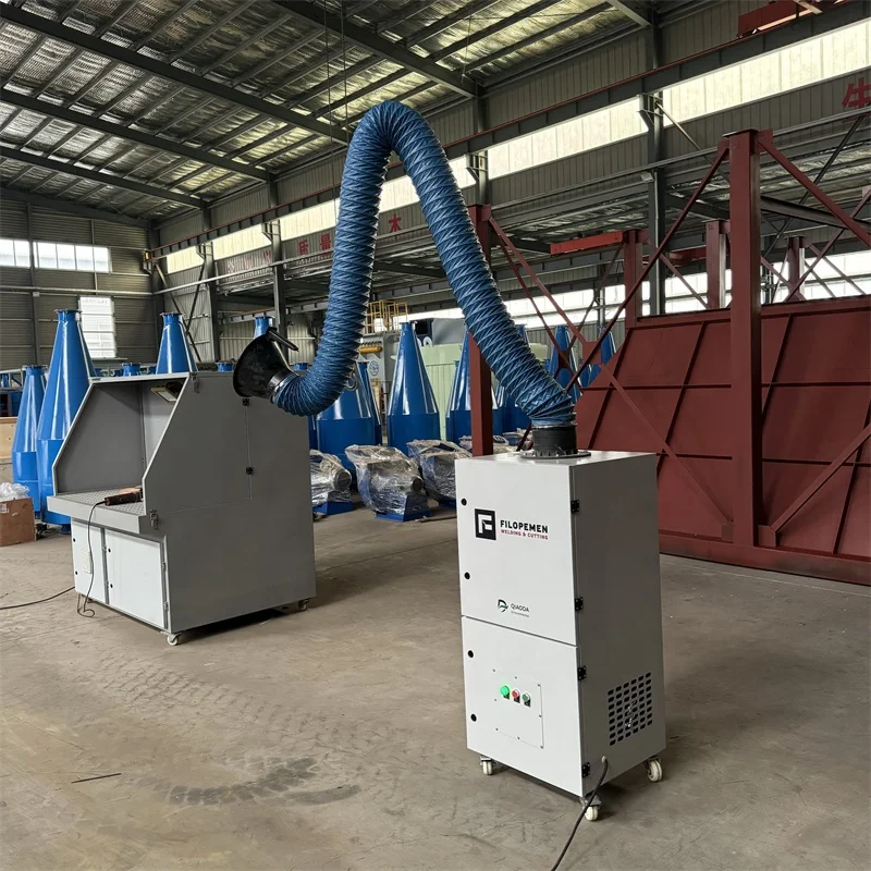 Industrial workshop welding smoke extractor with 3 meter long rotating suction arm