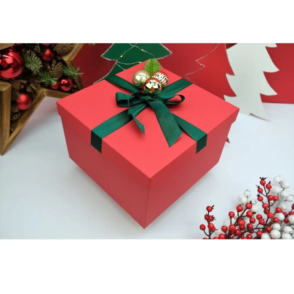 Free Design Custom Christmas Decoration Chocolate Candy Gift Packaging Boxes Corrugated Paper Box for Christmas Gift