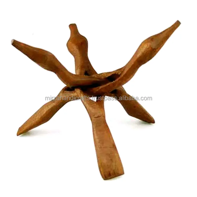 Custom Price Hand Carved 10 Inch Stained Wooden Cobra Stand Wooden Tripod Stand For Abalone Shell Decorative Stand