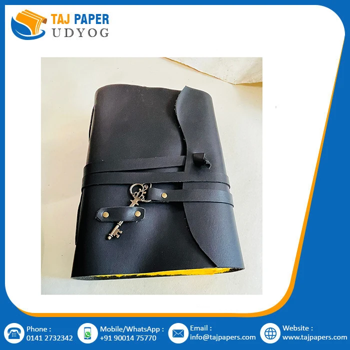 Wholesale Black Journal Vintage Hardcover Diary Antique Handmade Cotton Yellow Papers Writing Journal Notebook with Key