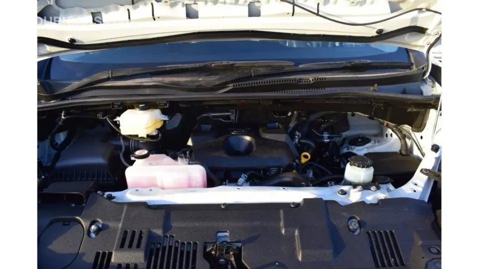 Best Condition Fairly Used HIACE Bus Year 2019 Transmission Automatic