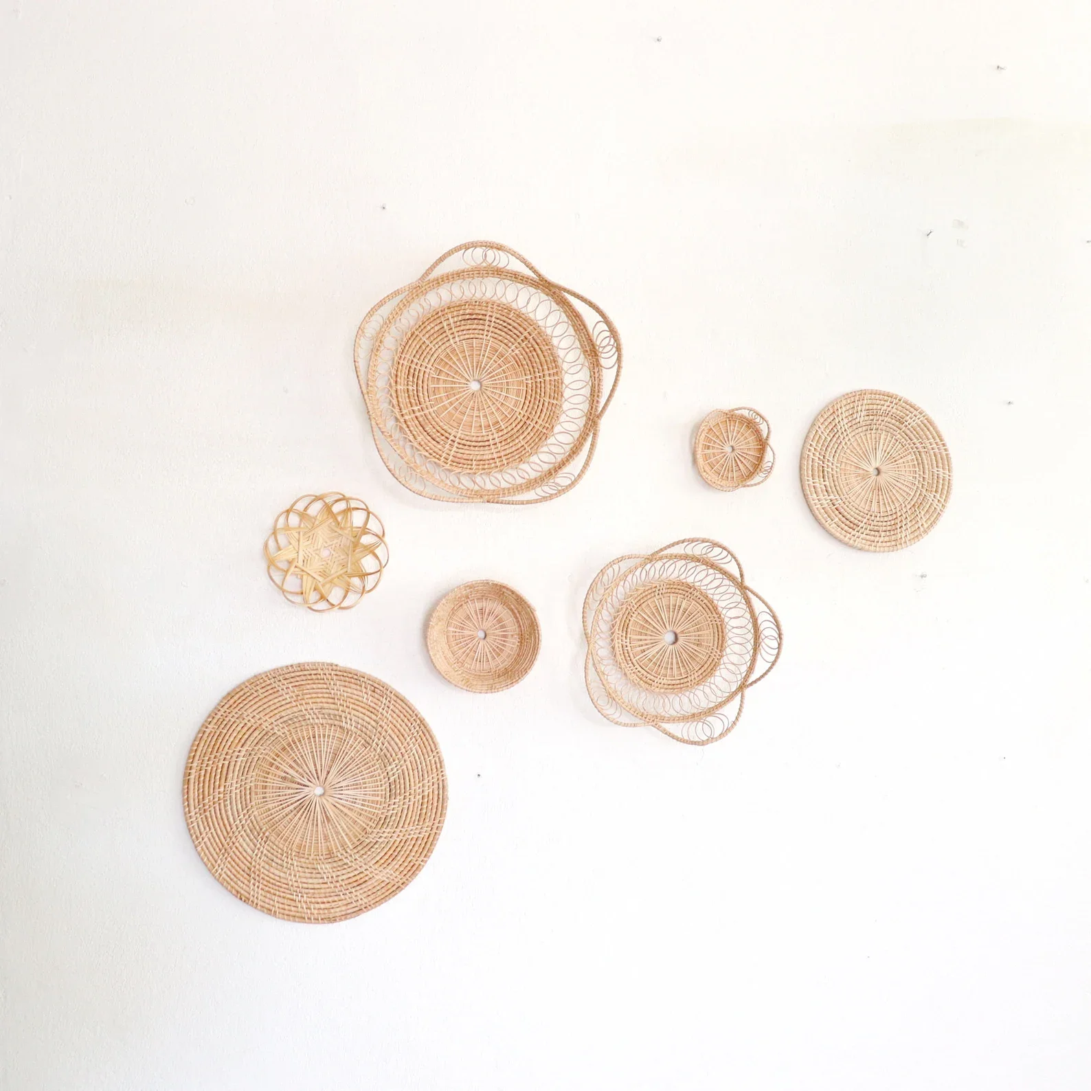 Hot trend Wholesale New product Handicraft Wicker Vintage Boho seagrass hanging plate basket wall decor House warming