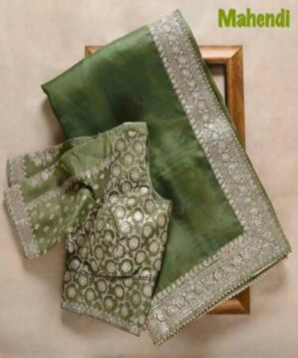 Designer Floral Georgette Gown: Party Wear Glamour for Evening Soirees Fashionable Net Chiffon Dupatta Elegant Embroidery