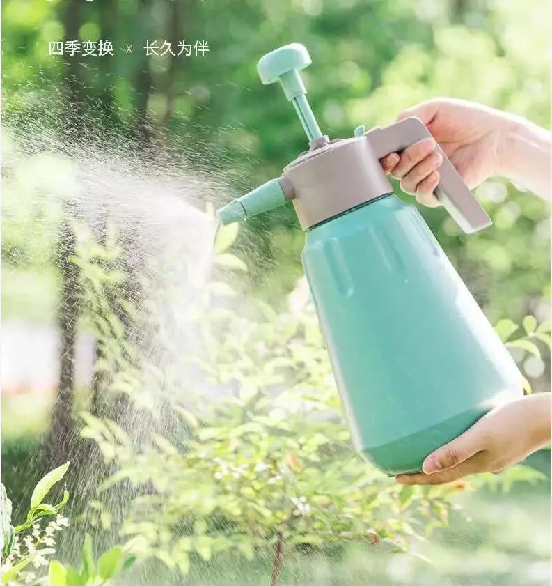 High Quality Manual Pneumatic  Hand-held Air Pressure Plastic Water Sprayer