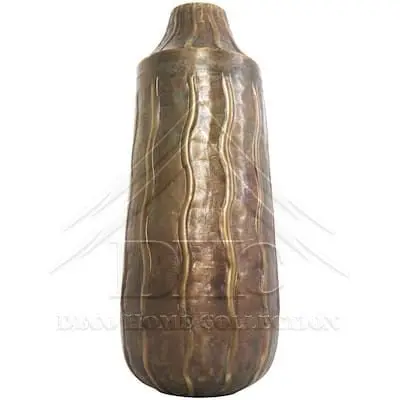 Rust-resistant and Good Quality Metal Flower Vase With Different Size  a Durable Coating Perfect for Indoor and Outdoor Settings