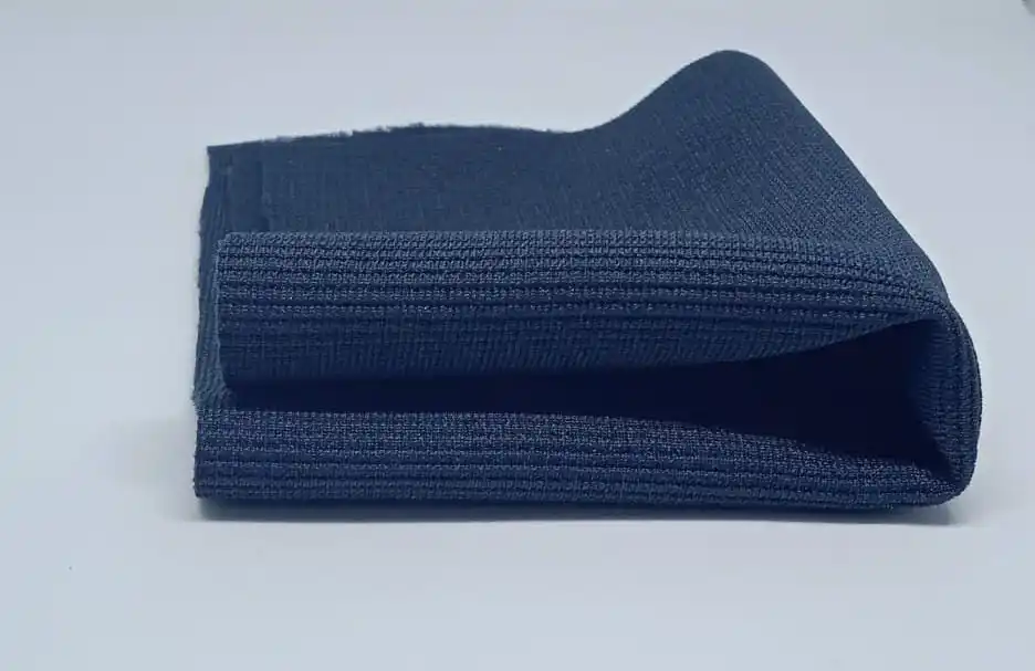 Pro-Grade Polyester Fabric for Activewear - 2-Way Dry Fit Technology for Enhanced Moisture Management
