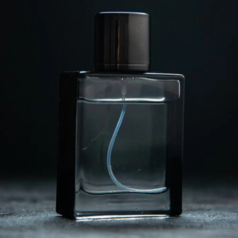 OEM Eau De Toilette (EDT) of Premium Grade Unisex Perfume with Alluring Fruity and Floral Aromas for Freshness All Day