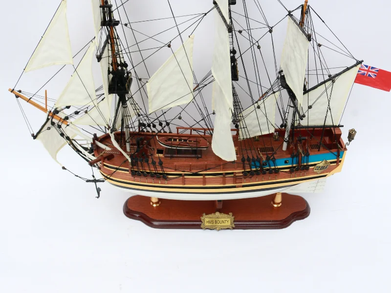 Производитель Gia Nhien дизайн на заказ HMS BOUNTY окрашенная деревянная модель лодки-высококачественная корабля-ручная работа