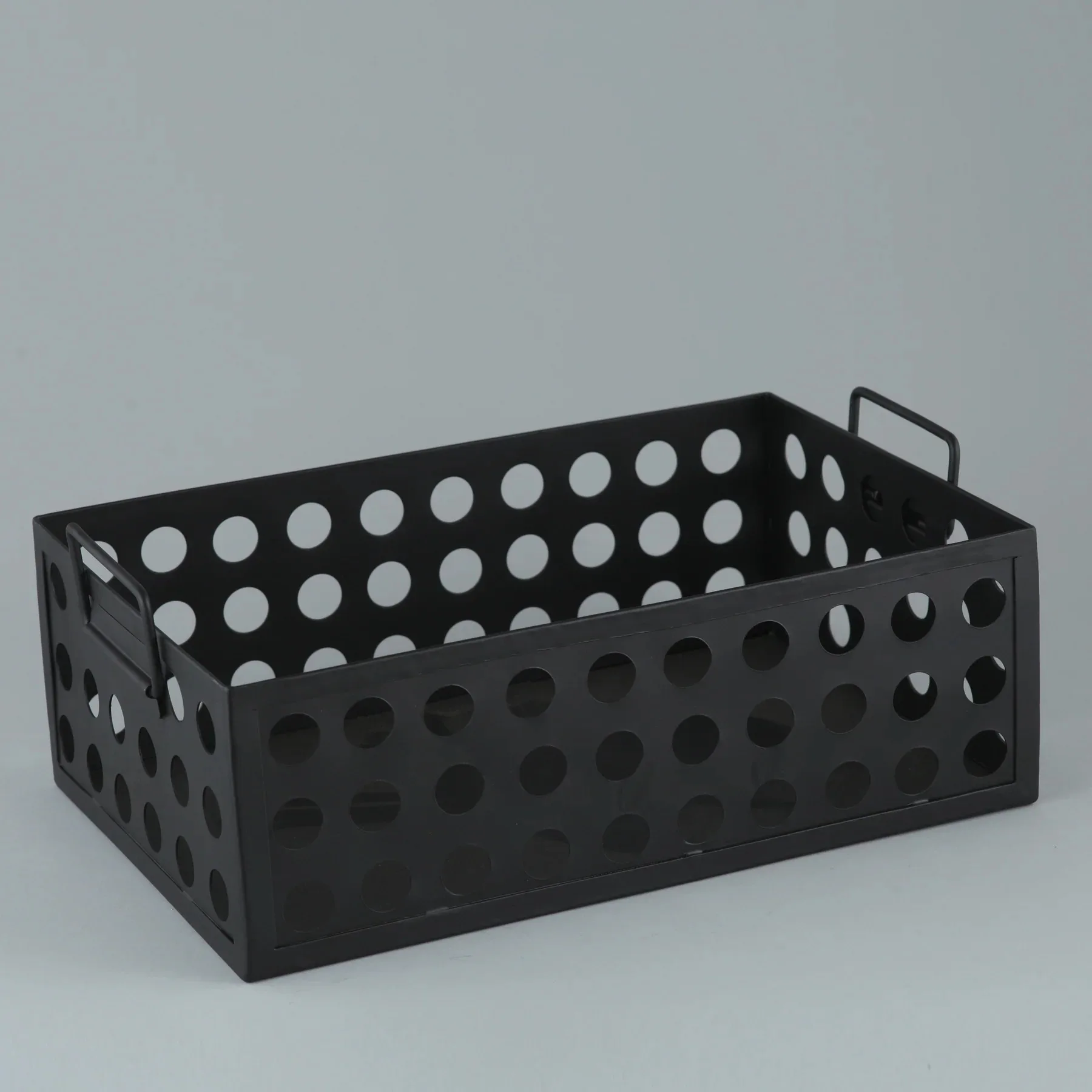 Trending 2024 Rectangular Metal Golden Storage Baskets with Handle Laundry Storage Baskets for Home Decorative