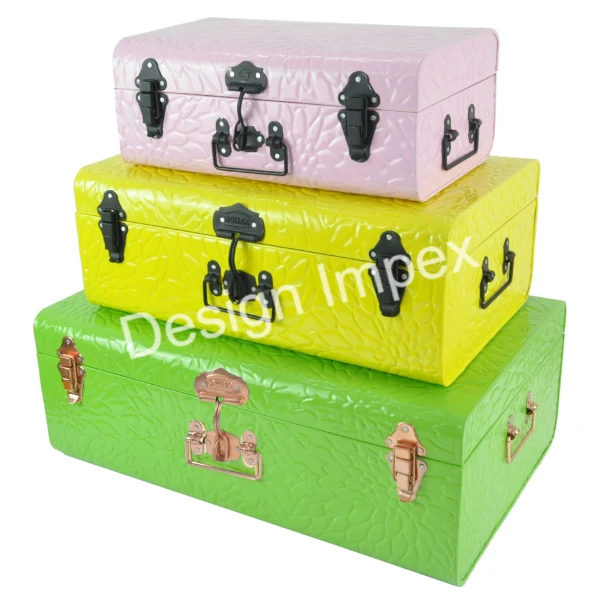 Luxury Suitcases Set Of Three Long Lasting Nice Quality Unique Trunk Box With Three Different Color Tones Made In India