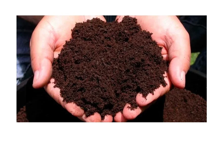 Natural fertilizer 10 L Miracle Garden neutralized peat for soil mulching and nutrition, bio toilets & poultryhouse litter