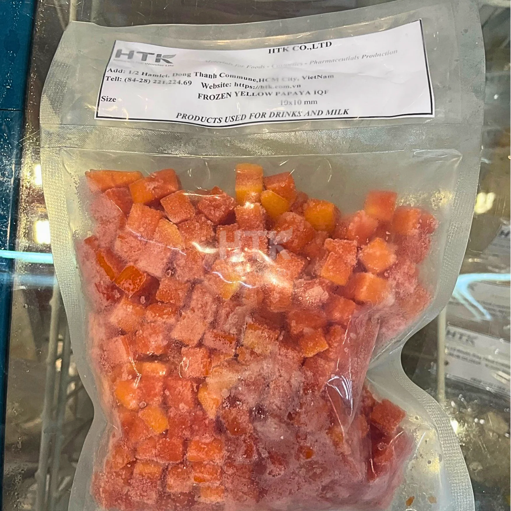 Замороженный продукт 2024 замороженная желтая папайя папапапа IQF нарезанная кубиками Пищевая Фабрика HTK из Вьетнама используемая для продуктов питания и напитков