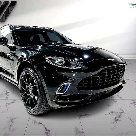 Подержанный 2021 Aston Martin DBX для продажи