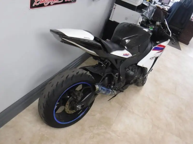 Best Price Fairly Used Honda CBR Rr 1000 Sport Bikes Wholesales Prices Now for Sale