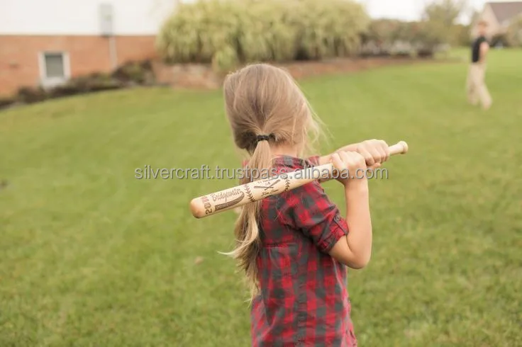 Amazon best seller Baseball bat rack display stand solid wood vertical wall mount bracket for softball bat tennis hockey sticks