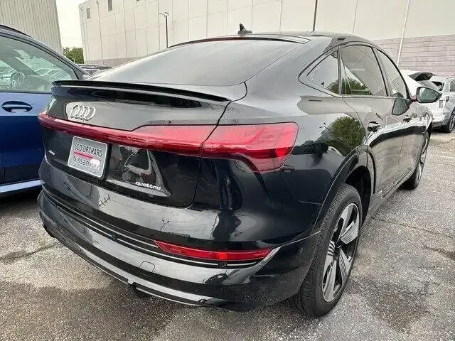 2021 Audii.i etron Sportback AWD qua ttro Prestige 4dr б/у кожаные сиденья с поворотным левым рулем