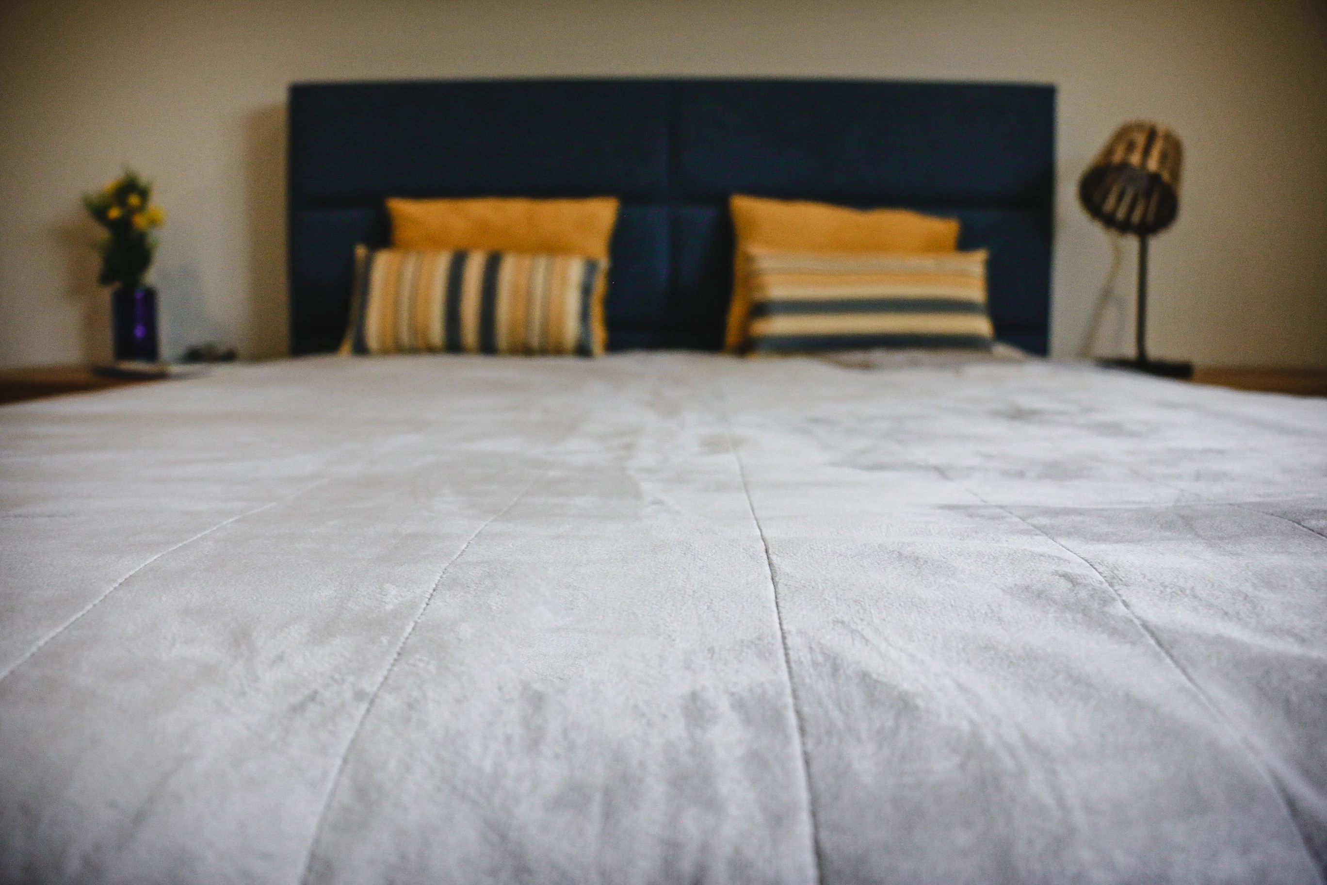 Sleeping gear / High Quality Weighted Blanket  for anxiety sleep problems, autism, blocks electromagnetic radiation