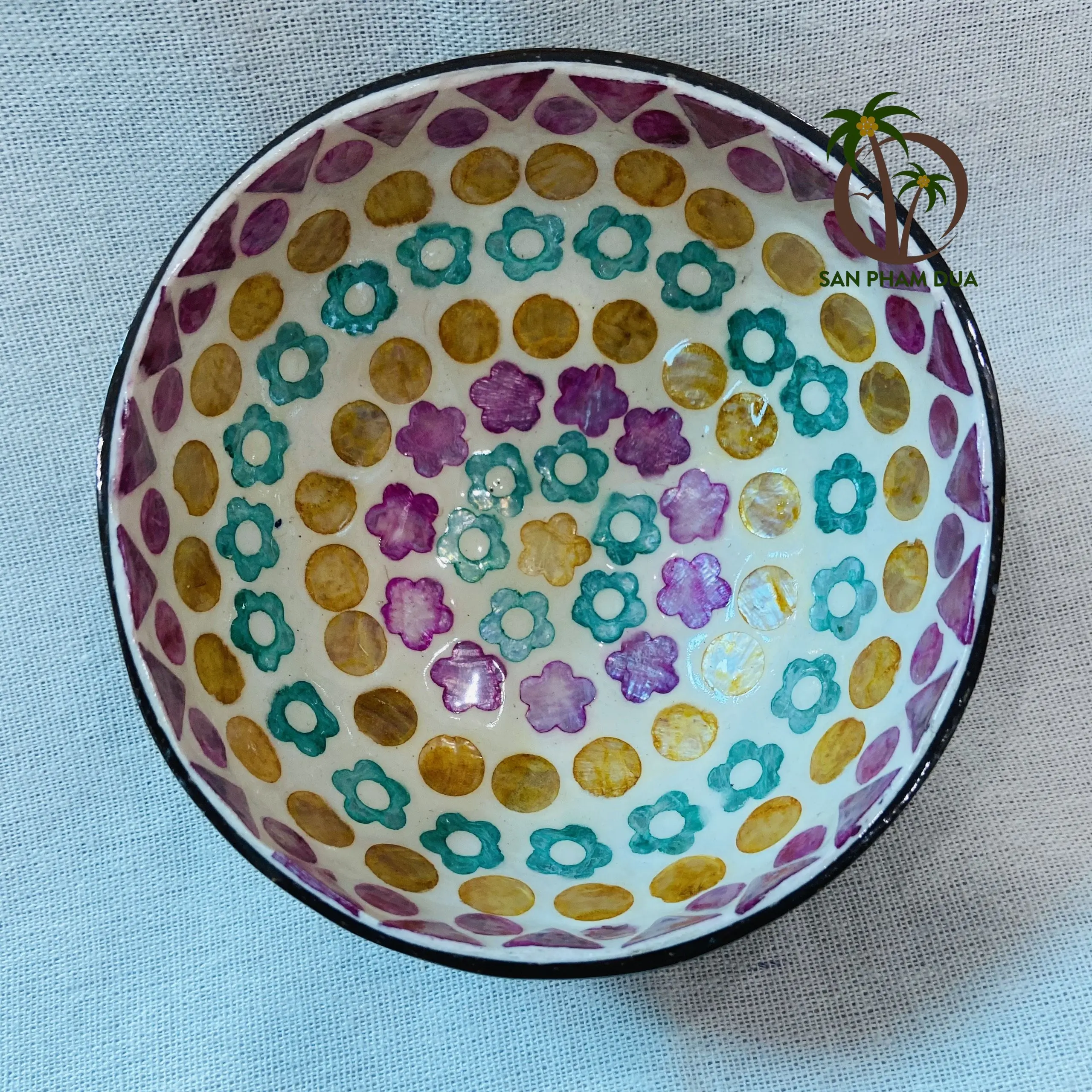 HANDICRAFT COLORED LACQUER BOWL FROM COCONUT SHELL MADE IN VIETNAM LACQUERED BOWL AT VERY CHEAP PRICE