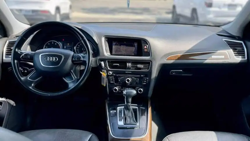 Используется 2013 Audi Q5 Premium 2 0 T