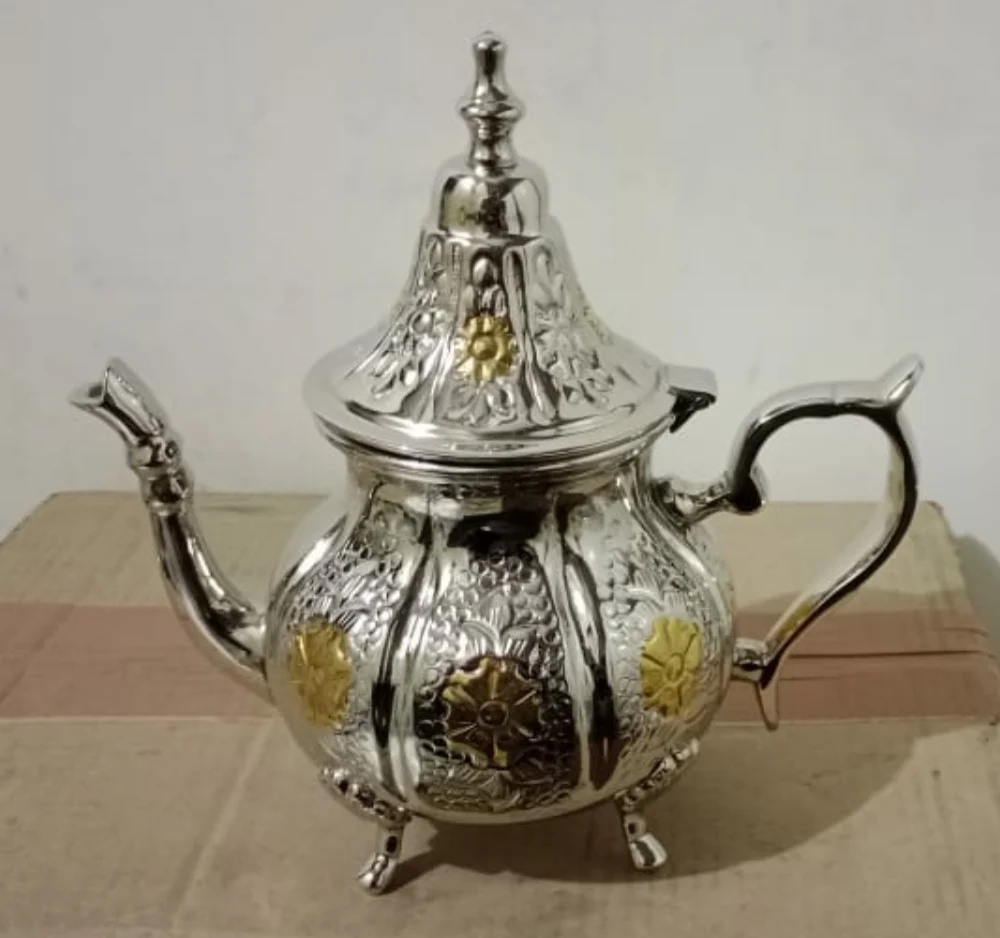Shiny Designer Brass Tea Pot with Hand Engraving for Dinner Ware Arabian Tea Pot