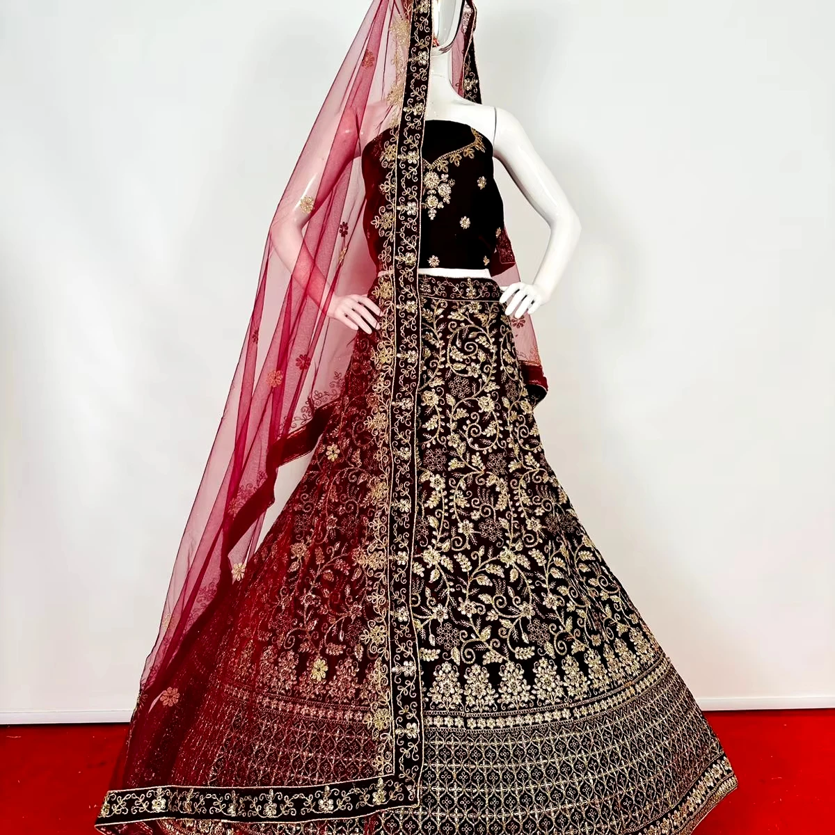 FULPARI Most Exclusive Designer Wedding Wear New Embroidery Work Lehenga Choli with Dupatta Indian Women Wear