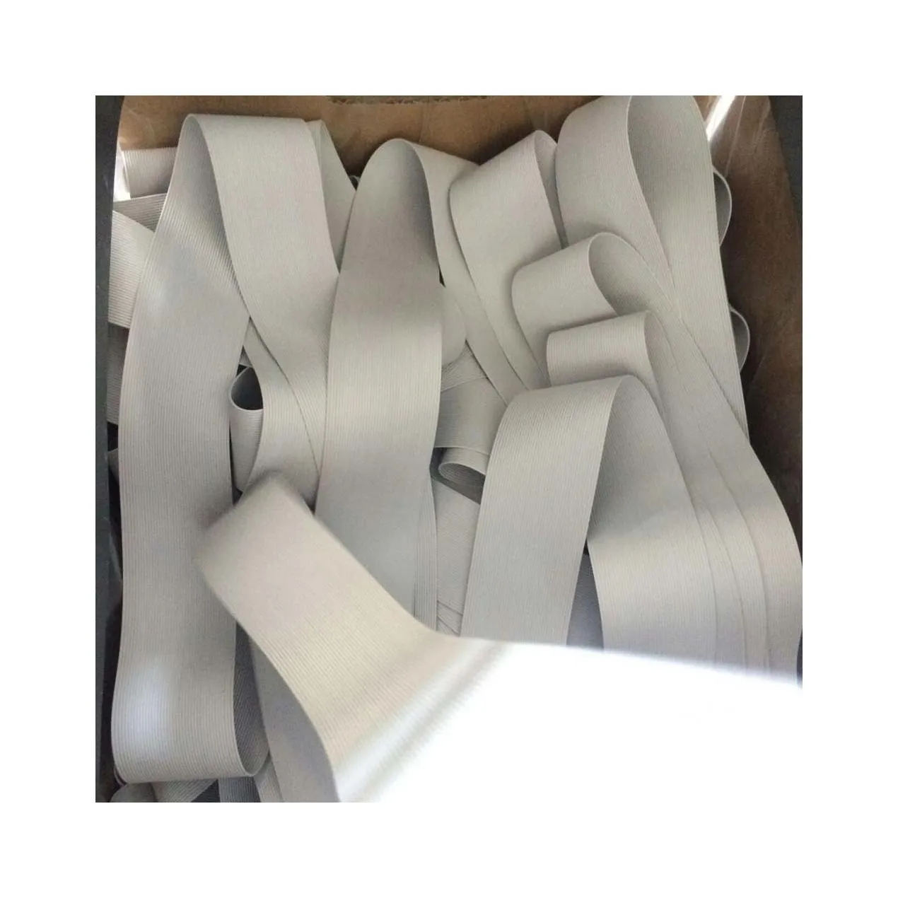 Hot Selling SUPERPOLY 20 Polyisoprene Natural Rubber Thread Scrap  Goods Recycled Rubber