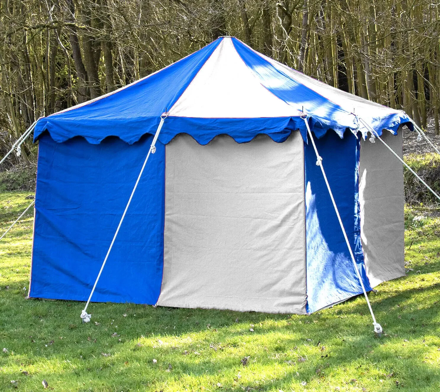 4x4 Sq. meter Sturdy Square Tent for Medieval Reenactment, Faire, and Camping - Authentic Design, Durable Materials, Easy Setup