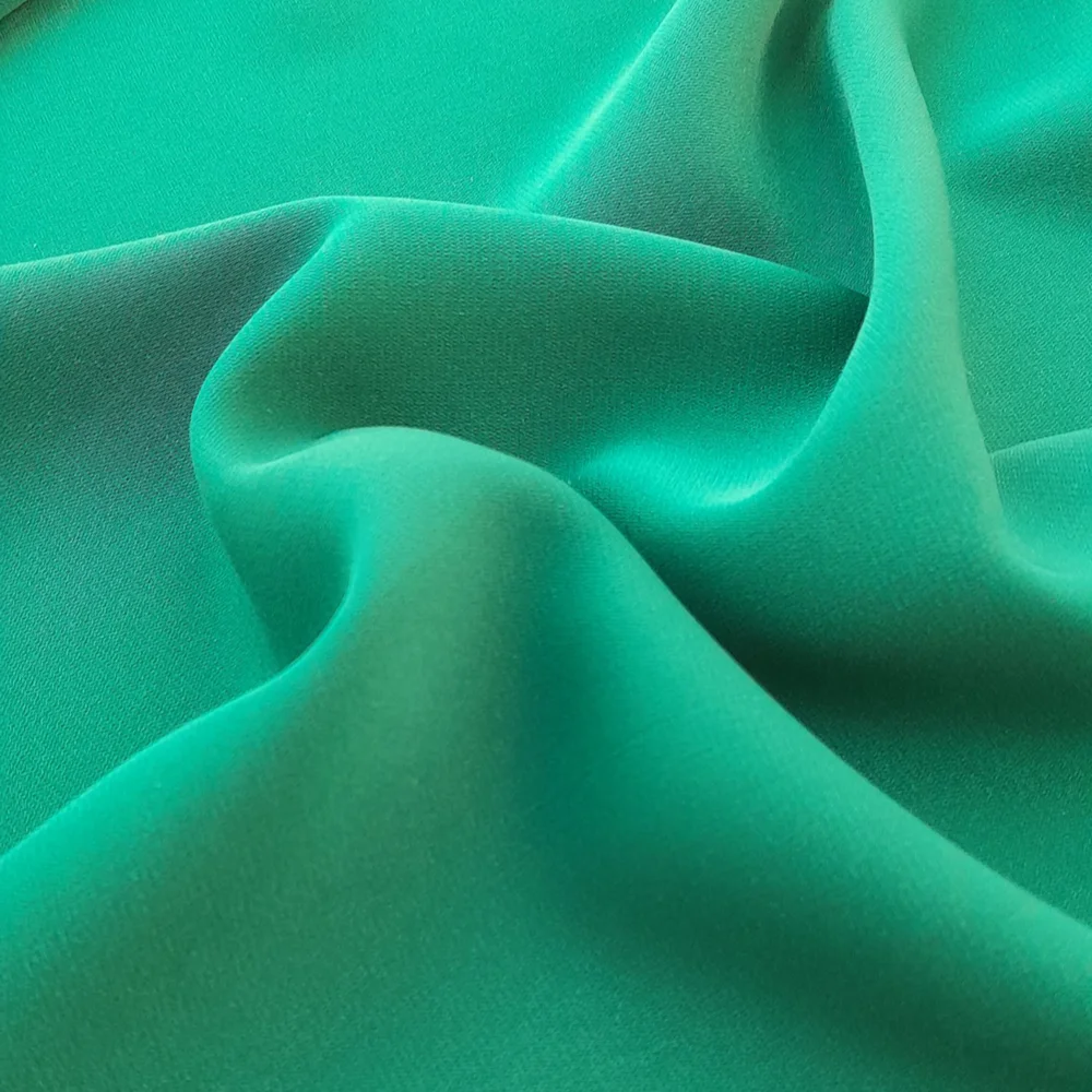 POLYESTER PLAIN DYED FABRIC LIGHT CREPE FABRIC VIETNAM LOW MOQ HIGH QUALITY FOR CLOTHING FABRIC TEXTILE M984J MADE IN VIETNAM