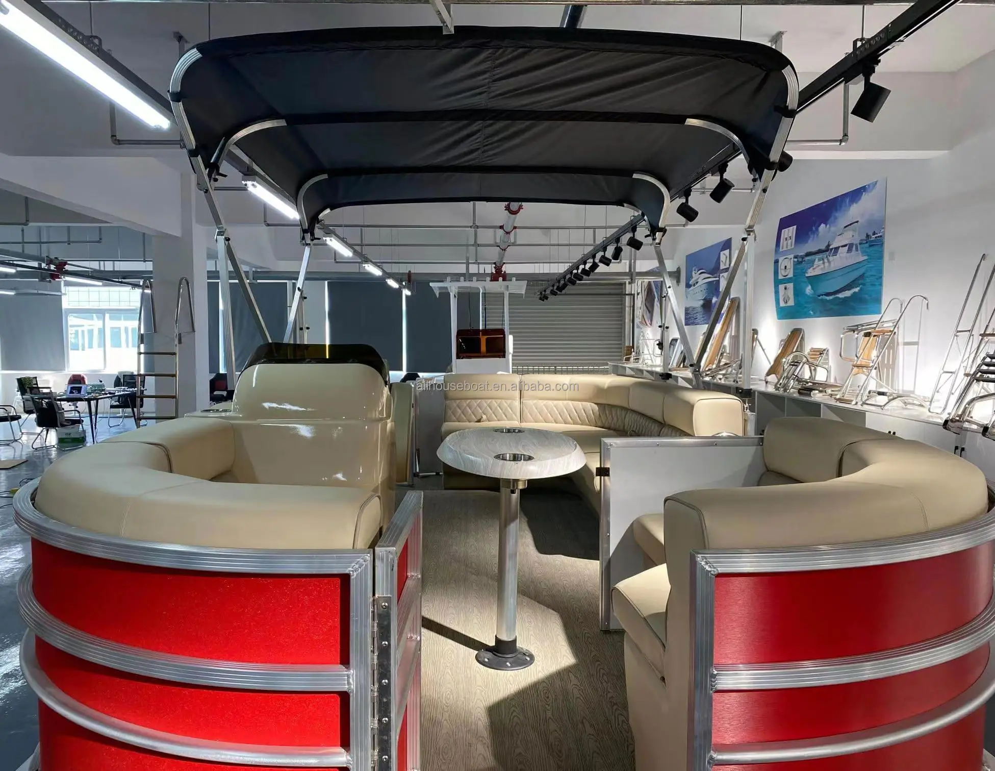 Factory Direct Price Customized Luxury Pontoon Boats with a Bar Family Outings with Bimini Top