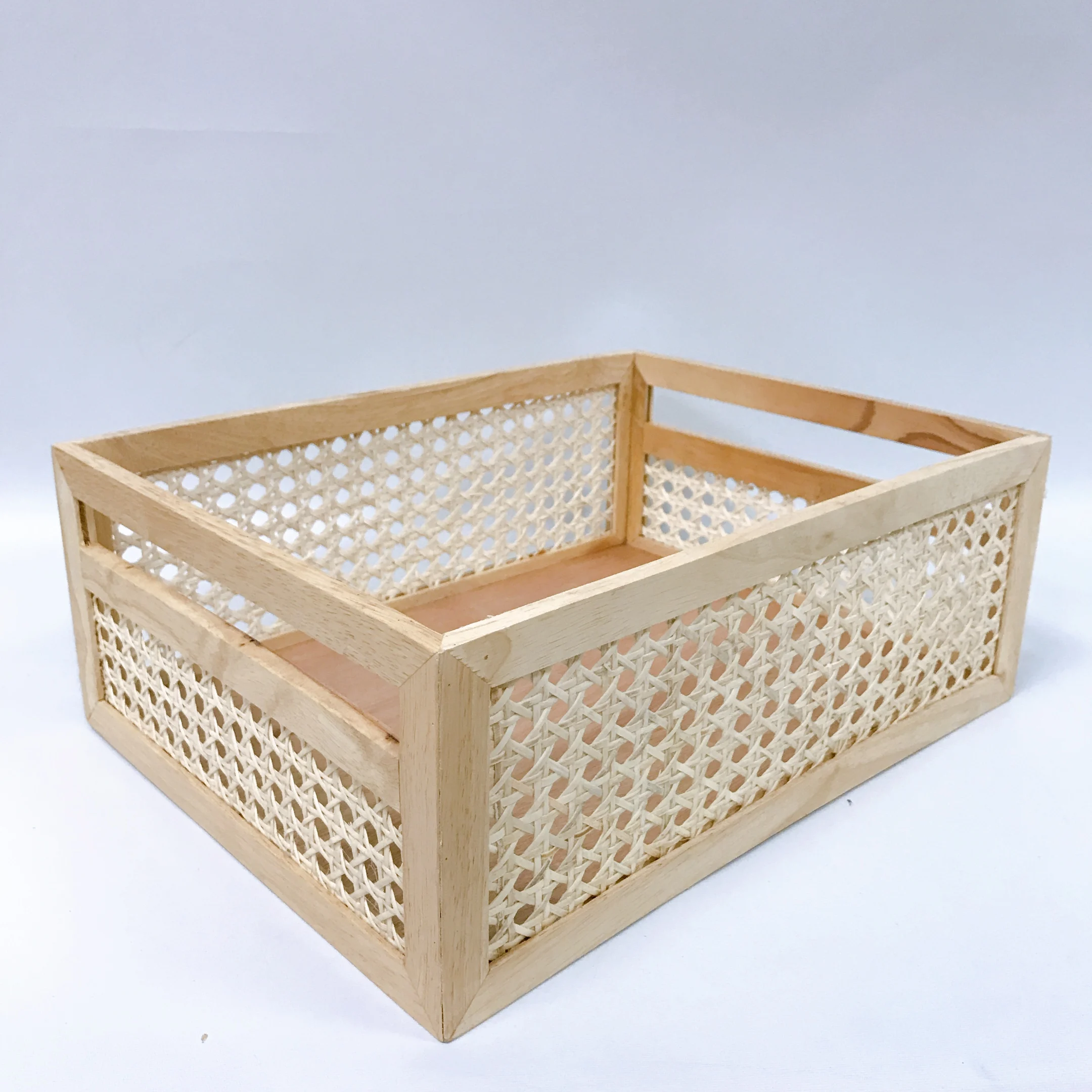 Vietnamese Hand-Woven Rattan Rectangular Storage Basket Decorative Laundry Bin for Kitchen or Home Use Boxed Handicrafts