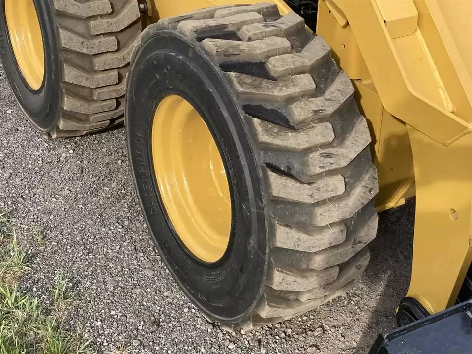 Погрузчик с бортовым поворотом Caterpillar 262D3 б/у колесный погрузчик многофункциональный Cat