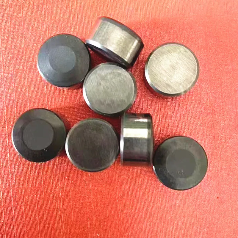 1306 PDC cutters for water well drilling bits