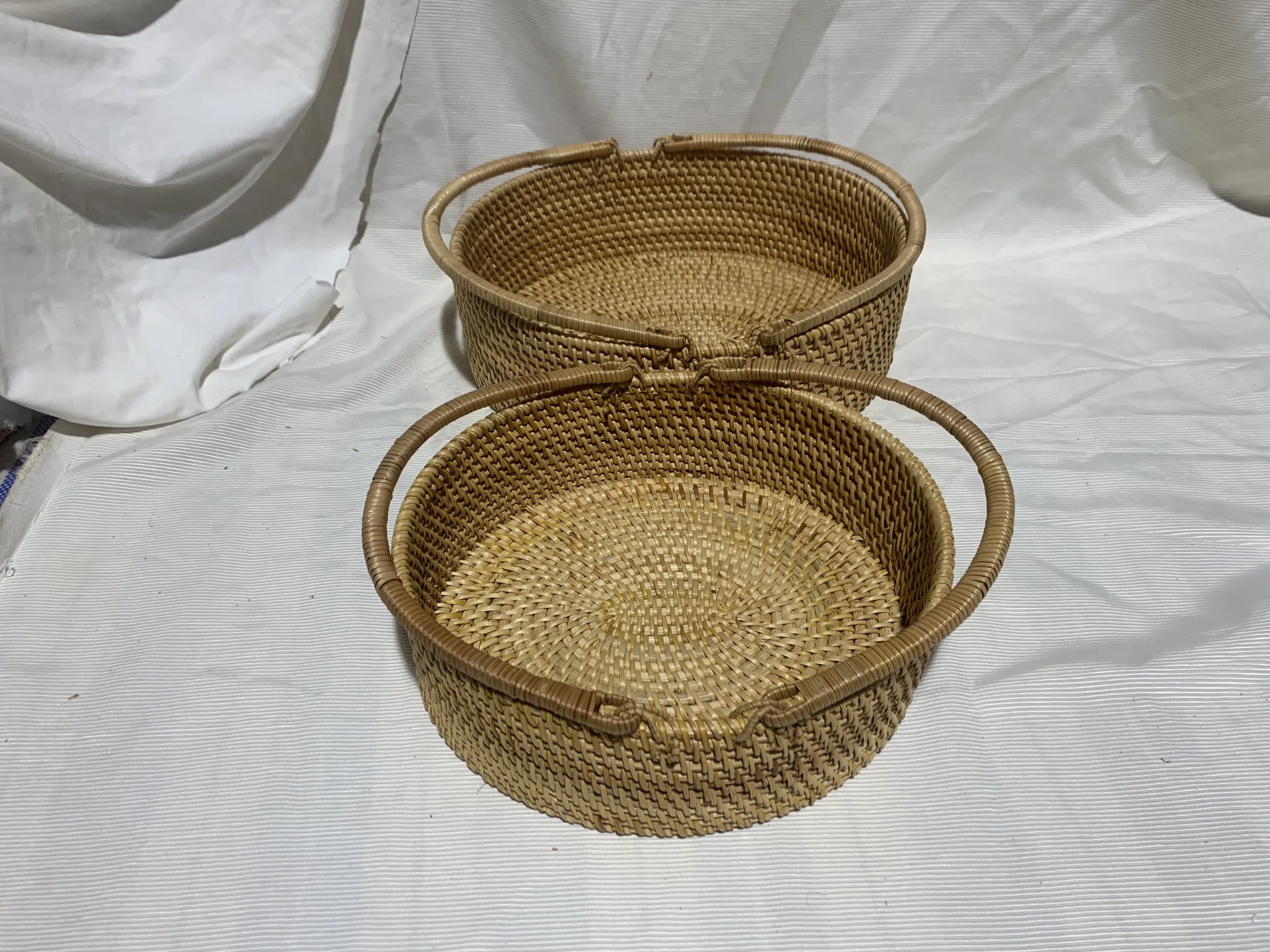 Top Product Hot Trend Custom Material Eco Friendly Manufacturer baskets for storage Rattan Fruit Basket Made In Vietnam