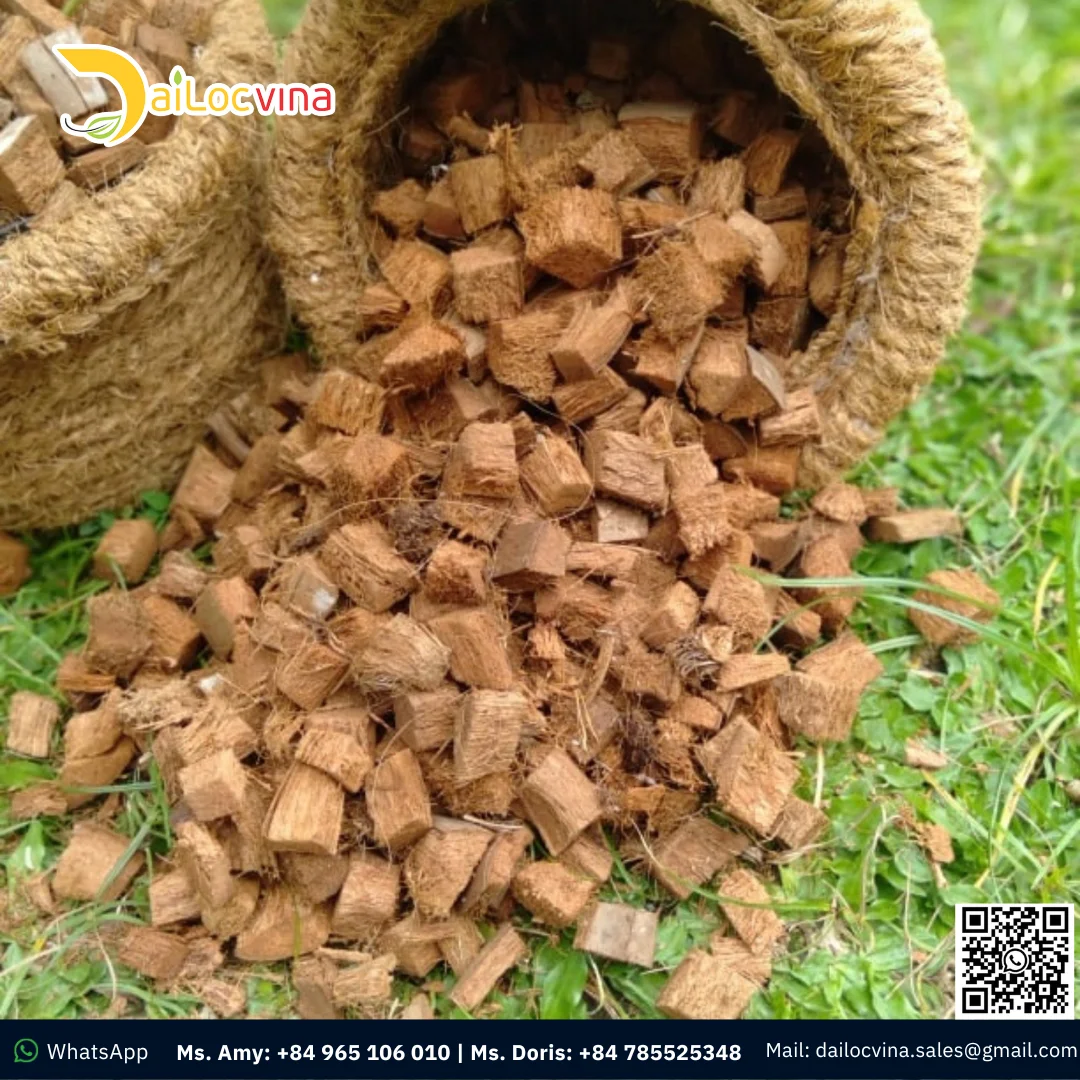 COCO HUSK CHIPS 2*2CM SUPPLIER CHEAP PRICE MS. DORIS +84 785525348